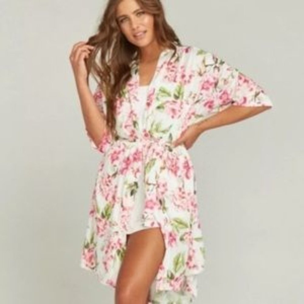show me your MuMu Brie Robe Garden Of Blooms Floral Print Short One Size